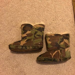 Baby Uggs